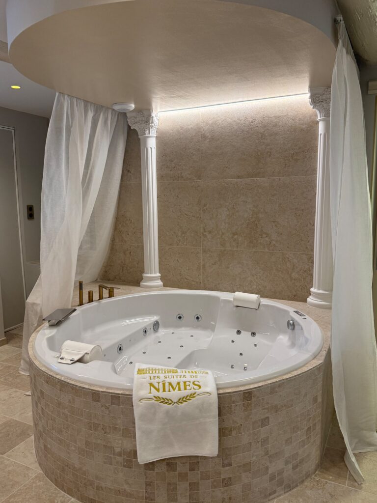 Les Thermes Romains à Nîmes : balnéo privative